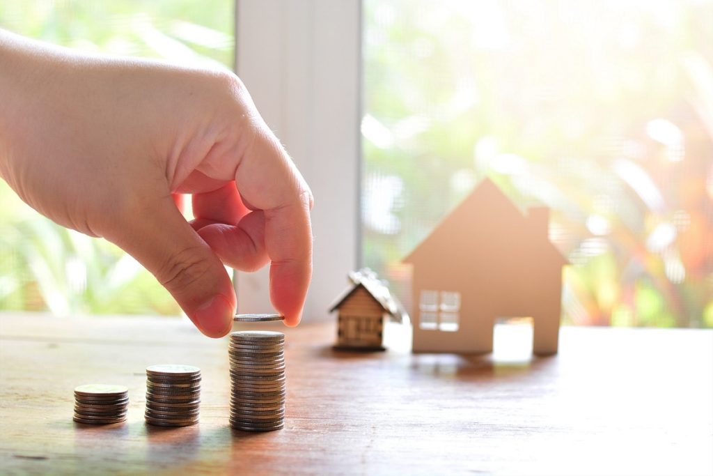 Annuiteettilaina on asuntolainan lyhennysmuoto, missä koron muutokset vaikuttavat maksuerän suuruuteen laina-ajan pysyessä samana.